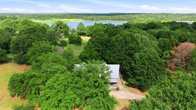 Enjoy the beauty of lake living in this spacious 4-bedroom - photo 27