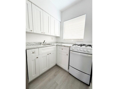 PLEASE SEE OM FOR MORE DETAILS!! Located in the heart of North - photo 10
