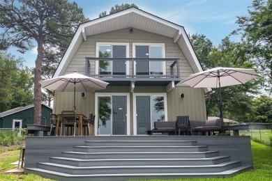 Lake Home For Sale in Gun Barrel City, Texas