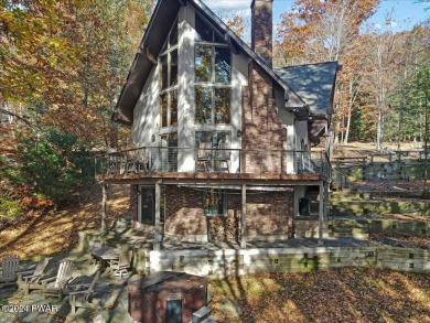 Lake Wallenpaupack Home For Sale in Lake Ariel Pennsylvania