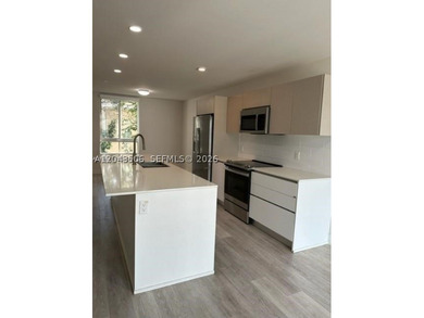 Modern two-story condo in a small boutique community. Ideally - photo 3