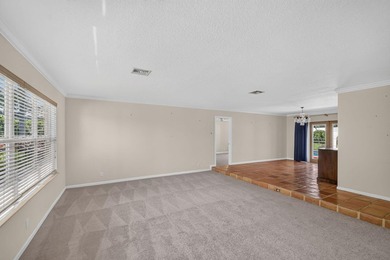 Welcome to this beautifully maintained 3-bedroom, 2-bath home - photo 7