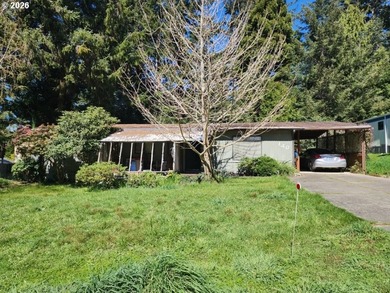 Spacious manufactured home situated on a large city lot - photo 1