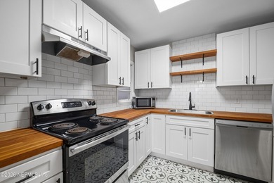 **ASSUMABLE 2.75% VA LOAN**UPDATED**NEWER ROOF** This charming 3 - photo 3