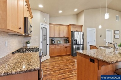 Private 5th bdrm suite w/separate exterior entrance highlights