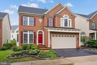 Look no further!! You will love the feel of this huge 3-level - photo 1
