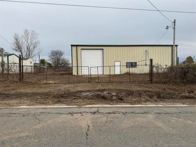 Lake Eufaula Commercial Sale Pending in Checotah Oklahoma