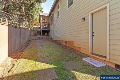 Private 5th bdrm suite w/separate exterior entrance highlights