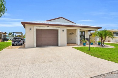 Welcome to 22 Alta Loma in the sought-after Spanish Lakes One - photo 1