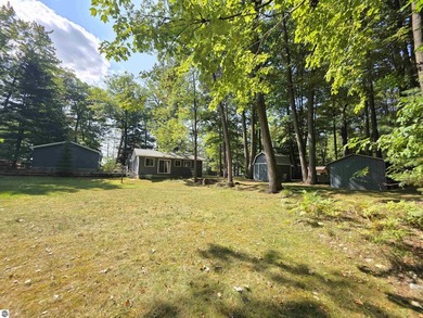 Enjoy peaceful lake living in this beautifully maintained - photo 5
