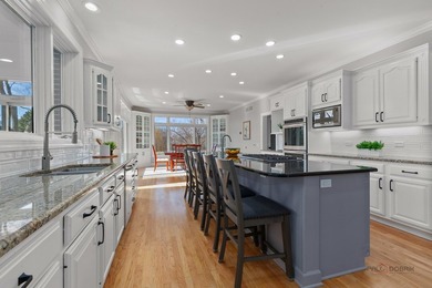 Welcome to an extraordinary all-brick estate in the prestigious - photo 8