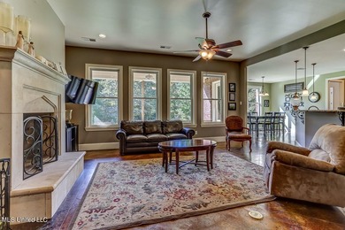 Live in Your Second Favorite Resort Vacation: Serene 5-Bedroom - photo 21