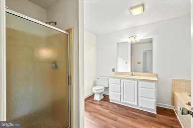 Welcome to this beautifully refreshed 3-bedroom, 2-bath rambler - photo 23