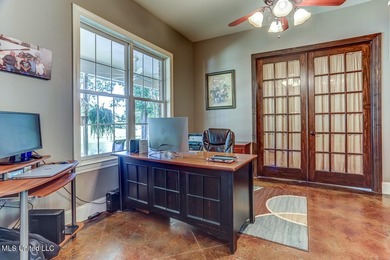 Live in Your Second Favorite Resort Vacation: Serene 5-Bedroom - photo 24