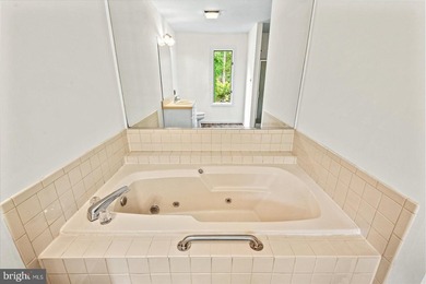 Welcome to this beautifully refreshed 3-bedroom, 2-bath rambler - photo 24