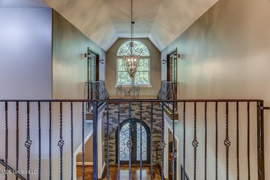 Live in Your Second Favorite Resort Vacation: Serene 5-Bedroom - photo 33