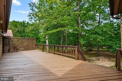 Welcome to this beautifully refreshed 3-bedroom, 2-bath rambler - photo 34
