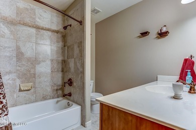 Live in Your Second Favorite Resort Vacation: Serene 5-Bedroom - photo 37