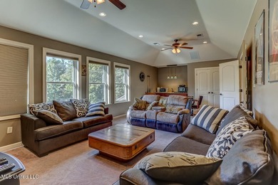 Live in Your Second Favorite Resort Vacation: Serene 5-Bedroom - photo 42
