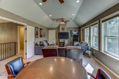 Live in Your Second Favorite Resort Vacation: Serene 5-Bedroom - photo 45