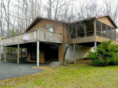 Lake Home For Sale in Lords Valley, Pennsylvania