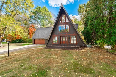 (private lake, pond, creek) Home For Sale in North Manchester Indiana