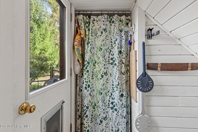 Timeless craftsmanship meets modern luxury at this exceptional - photo 17