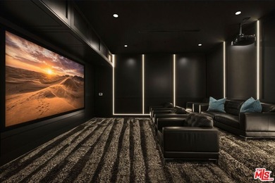 A striking contemporary estate in Encino's prestigious Encino - photo 18