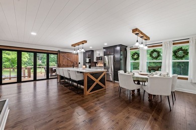 Modern Mountain Sanctuary: The Best of Both Worlds Welcome to - photo 18