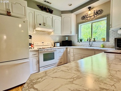 Immaculately maintained cedar sided home on 3.17 private acres - photo 20