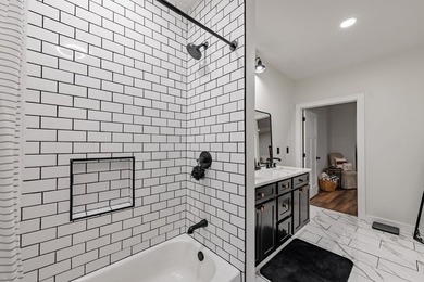 Modern Mountain Sanctuary: The Best of Both Worlds Welcome to - photo 40