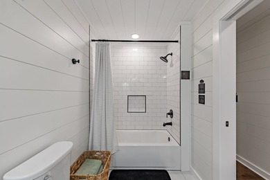 Modern Mountain Sanctuary: The Best of Both Worlds Welcome to - photo 41