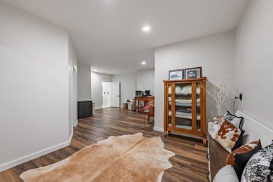 Modern Mountain Sanctuary: The Best of Both Worlds Welcome to - photo 43