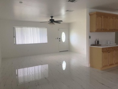 Great location, has new metal roof, new appliances, countertops - photo 6