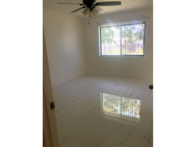 Great location, has new metal roof, new appliances, countertops - photo 8