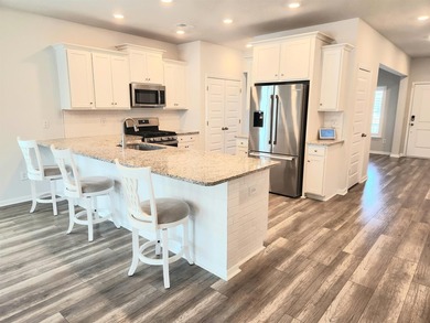 Price Improvement! Welcome to your dream home, this is the ONE - photo 23