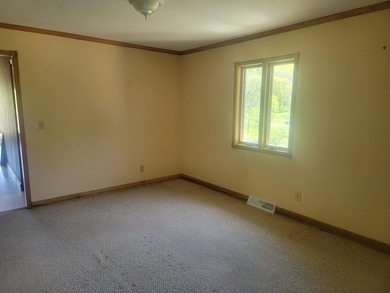 30 acres of scenic pasture and wooded land featuring a - photo 29