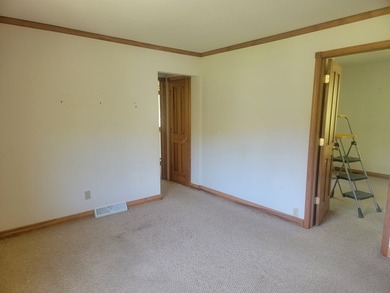 30 acres of scenic pasture and wooded land featuring a - photo 30