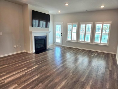 Price Improvement! Welcome to your dream home, this is the ONE - photo 32