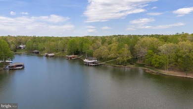 Locate the Virtual Tour link on this site to view a dedicated - photo 8