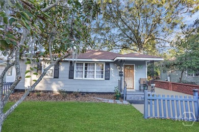 Come and see this charming picket-fenced Avondale bungalow - photo 2