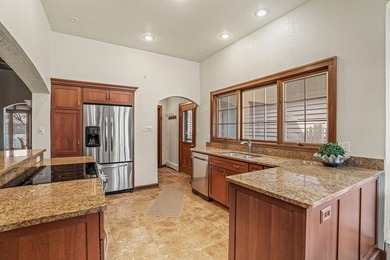 Wake up to lake views & idyllic village setting in this - photo 14