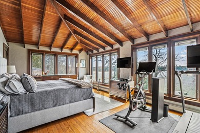 Wake up to lake views & idyllic village setting in this - photo 25