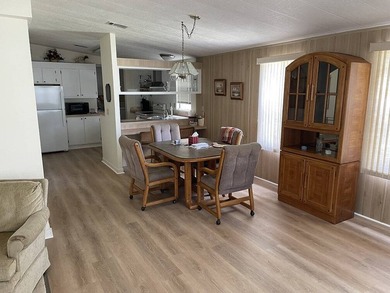 Immaculate two bedroom, two bath home with a two-car garage in - photo 6