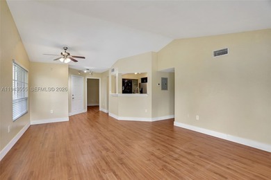 Updated spacious 2/2 with newer appliances including A/C. 2nd - photo 7