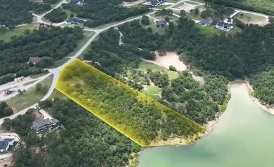 Lake Bridgeport Acreage For Sale in Runaway Bay Texas