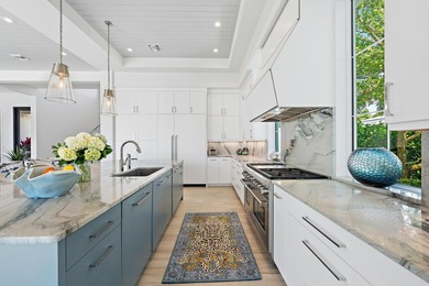 With panoramic views of Little Lake Worth and coveted East - photo 16