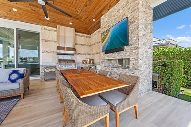 With panoramic views of Little Lake Worth and coveted East - photo 40
