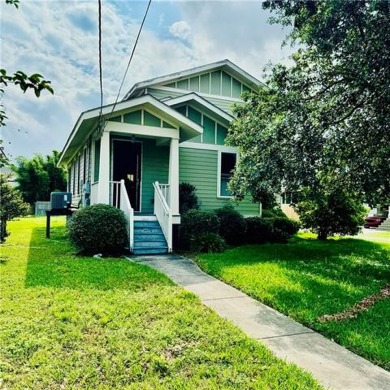 Lake Pontchartrain Home For Sale in New Orleans Louisiana