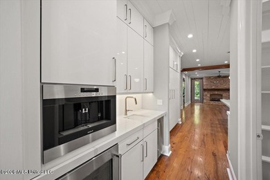 Situated on a quiet cul-de-sac within the gated Reunion - photo 10